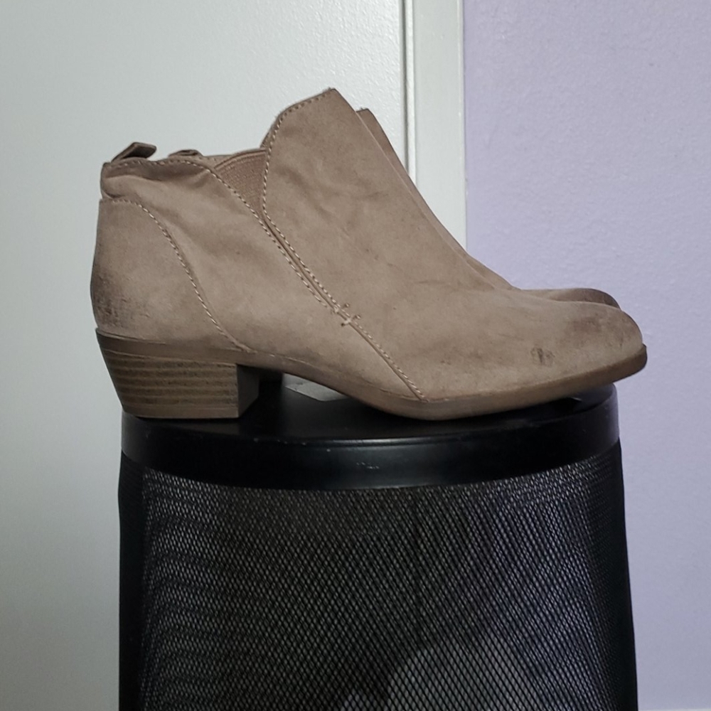Booties - Picture 4 of 5